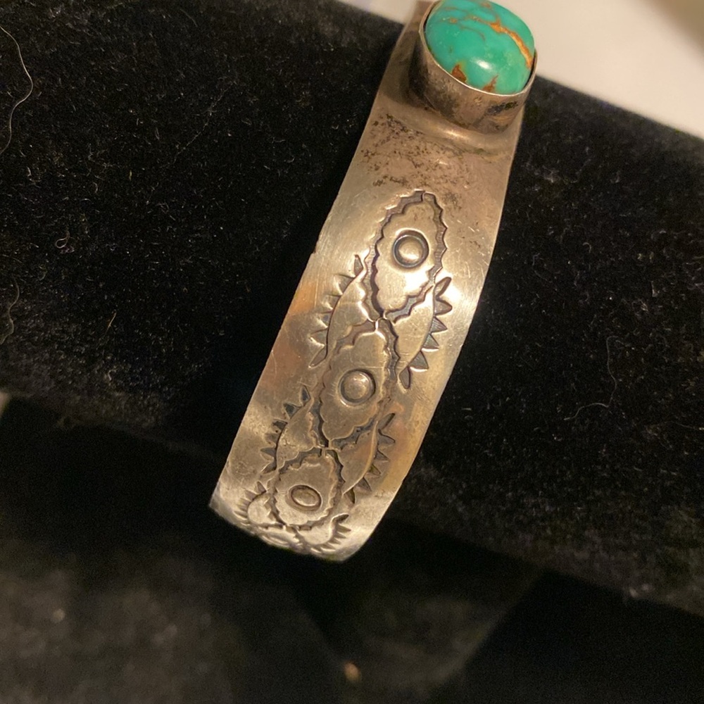 Antique 1920’s Native American Handmade Turquoise Sterling Cuff Bracelet - Picture 2 of 2